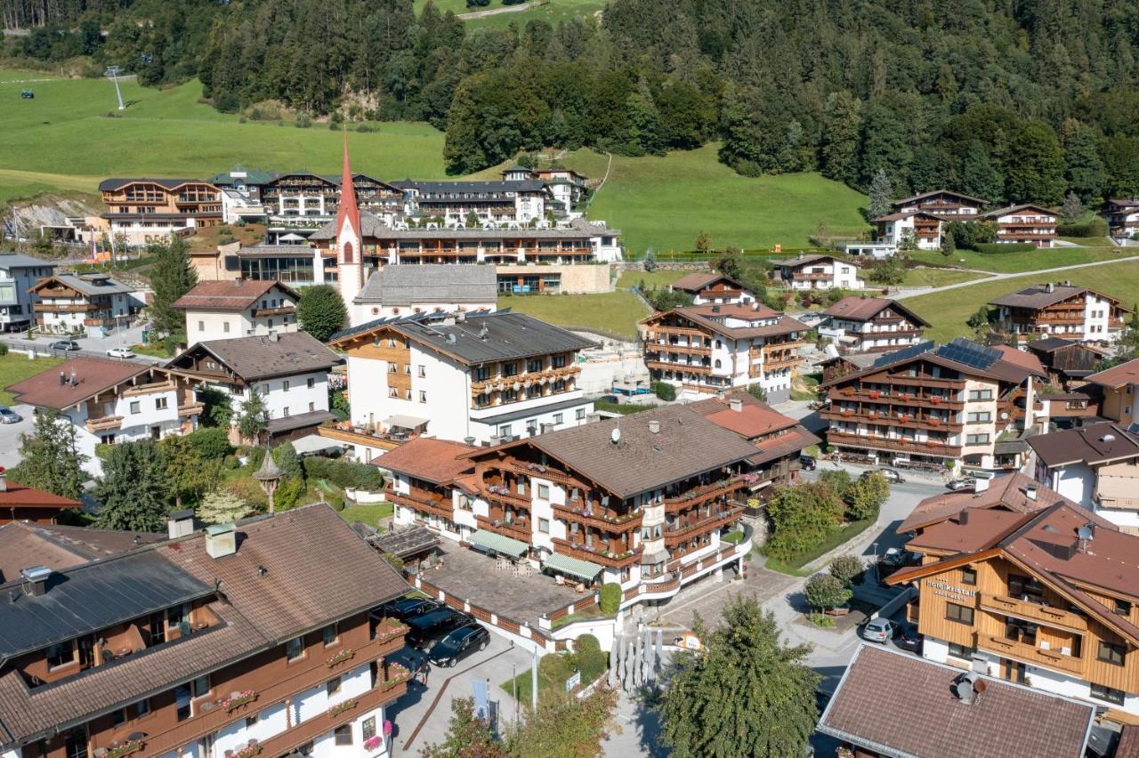 Hotel Blizz Finkenberg Bagian luar foto