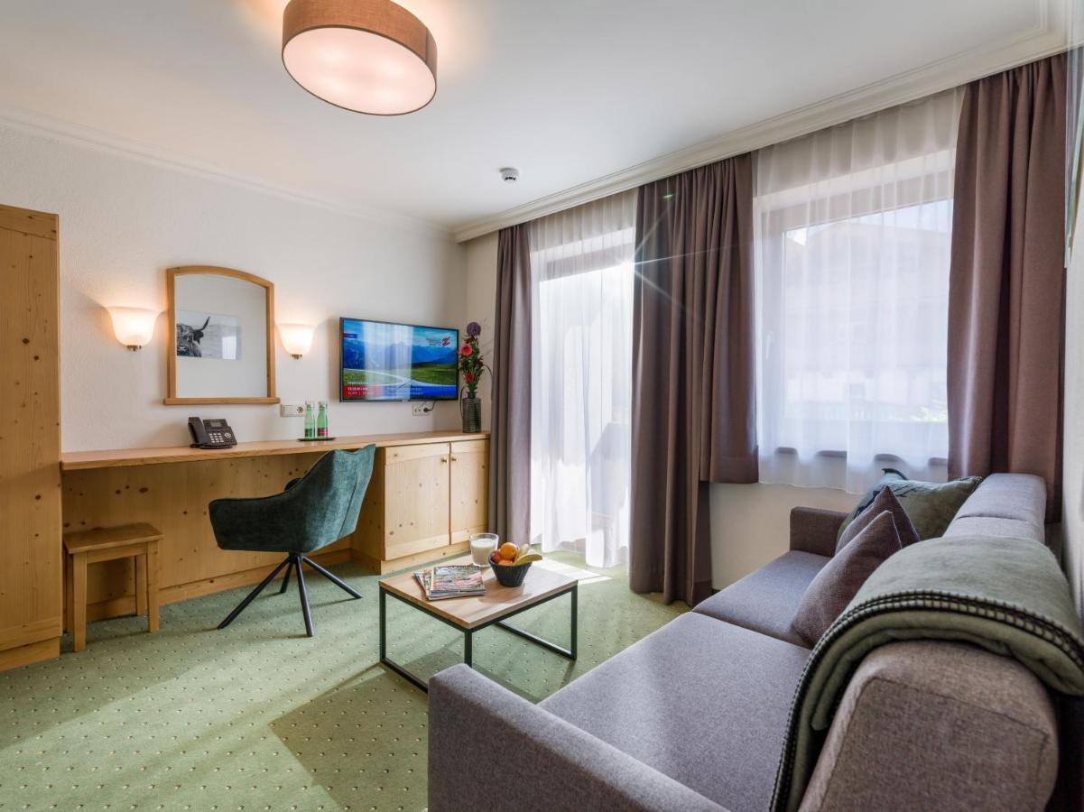 Hotel Blizz Finkenberg Bagian luar foto