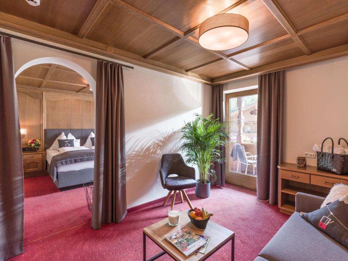 Hotel Blizz Finkenberg Bagian luar foto