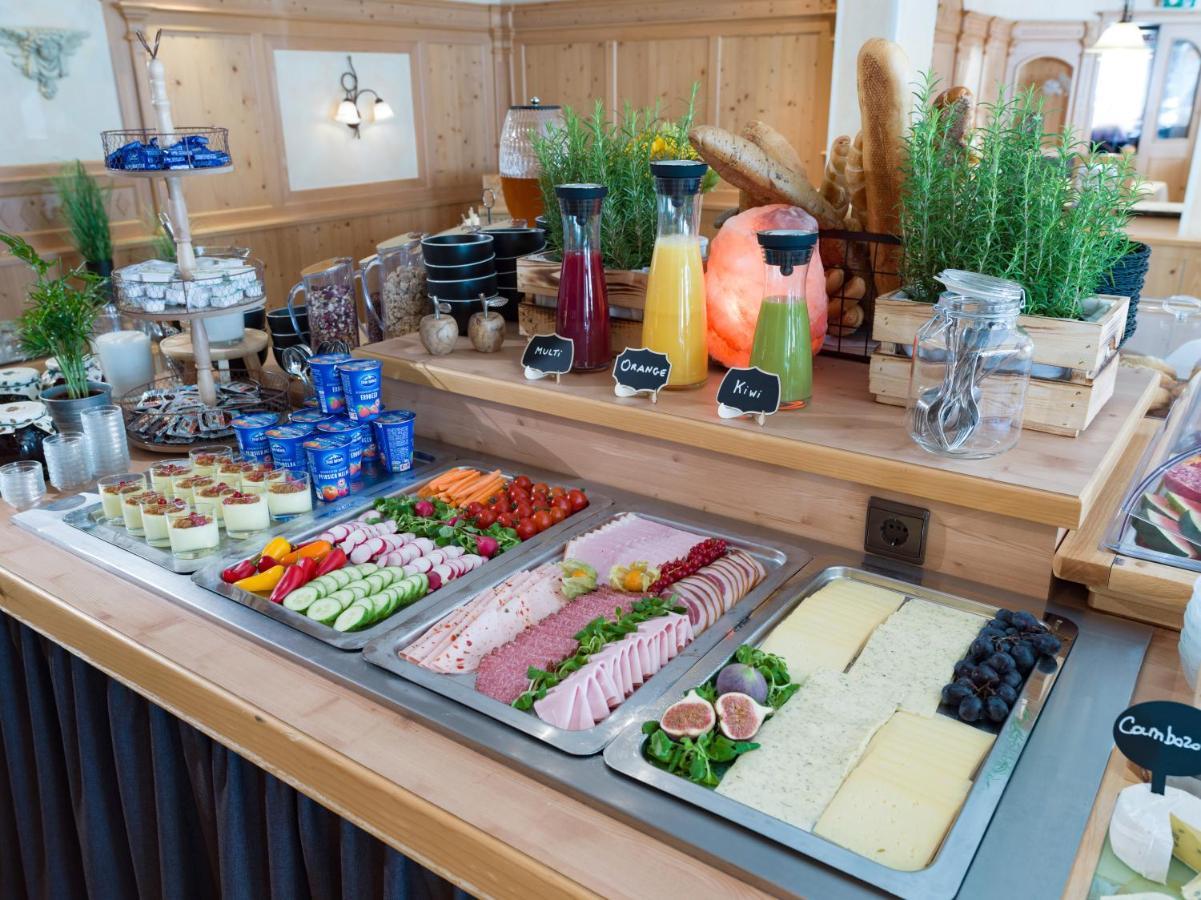 Hotel Blizz Finkenberg Bagian luar foto
