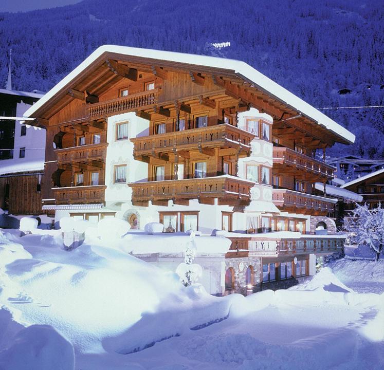 Hotel Blizz Finkenberg Bagian luar foto